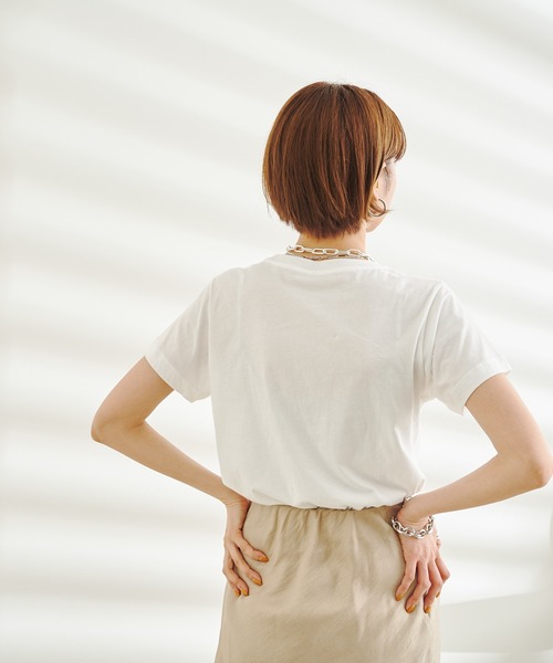 DouDou(ドゥドゥ)の「オーガニックコットン半袖クルーTシャツ(Tシャツ/カットソー・レディース・ブラック/イエロー/チャコールグレー/オフホワイト・FREE)」の22枚目の写真