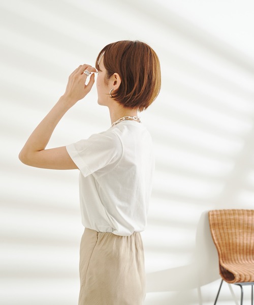 DouDou(ドゥドゥ)の「オーガニックコットン半袖クルーTシャツ(Tシャツ/カットソー・レディース・ブラック/イエロー/チャコールグレー/オフホワイト・FREE)」の18枚目の写真