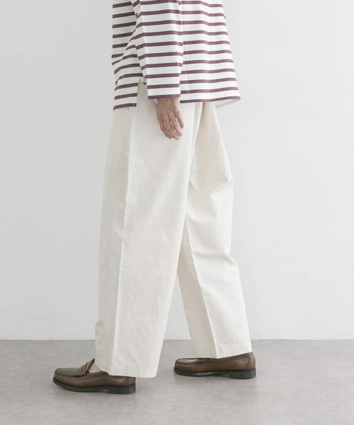 URBAN RESEARCH（アーバンリサーチ）の「ARMY CHINO TROUSERS（チノパンツ・メンズ・ネイビー/アイボリー/ベージュ・MEDIUM/LARGE）」の2枚目の写真