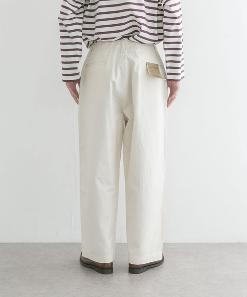 URBAN RESEARCH（アーバンリサーチ）の「ARMY CHINO TROUSERS（チノパンツ・メンズ・ネイビー/アイボリー/ベージュ・MEDIUM/LARGE）」の10枚目の写真