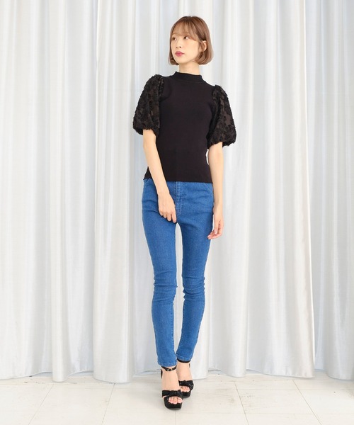 TITTY&CO.（ティティーアンドコー）の「【TITTY&CO.】フェザースリーブニットトップス（ニット/セーター・レディース・ブラック/オフホワイト・FREE）」の11枚目の写真