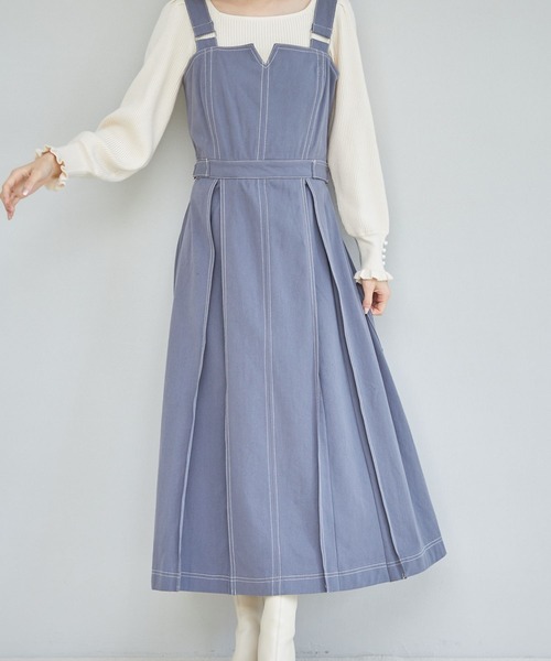 tocco closet（トッコ　クローゼット）の「【ZOZO限定】サイドベルト付き配色ステッチ入りインバーテッドプリーツジャンパースカート（ジャンパースカート・レディース・アイボリー/ライトカーキ/グレイッシュブルー・M）」の17枚目の写真