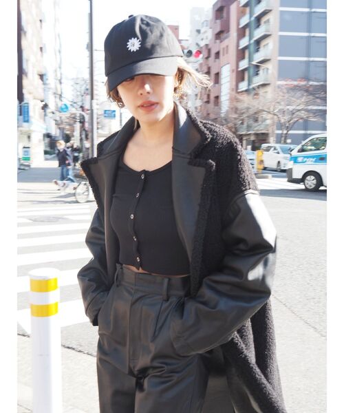 EVRIS(エヴリス)の「リバーシブルボアロングコート(その他アウター・レディース・ブラウン/アイボリー/ブラック・FREE)」の4枚目の写真