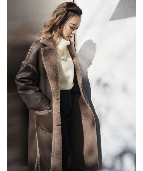 EVRIS(エヴリス)の「リバーシブルボアロングコート(その他アウター・レディース・ブラウン/アイボリー/ブラック・FREE)」の18枚目の写真