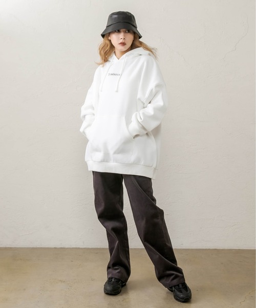 RASVOA(ラスボア)の「ロゴ刺繍ビッグパーカー/スウェットパーカー(パーカー・レディース・ブラック/オフホワイト/サックスブルー・FREE)」の16枚目の写真