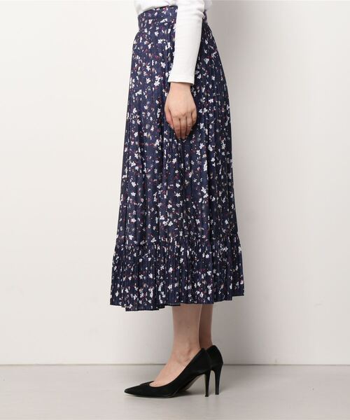MAX&Co.（マックス アンド コー）の「MAX＆Co. [コンチーゾ] ジャージー ミディ スカート（スカート・レディース・ネイビー・SMALL/MEDIUM/LARGE/X-SMALL）」の7枚目の写真