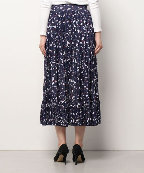 MAX&Co.（マックス アンド コー）の「MAX＆Co. [コンチーゾ] ジャージー ミディ スカート（スカート・レディース・ネイビー・SMALL/MEDIUM/LARGE/X-SMALL）」の8枚目の写真