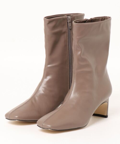 YECCA VECCA（イェッカヴェッカ）の「ミドル丈ブーツ＊（ブーツ・レディース・モカ/ブラック/アイボリー・M/S/L）」の20枚目の写真