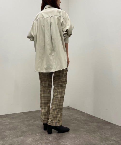 apres jour mignon(アプレジュールミニョン)の「ルーズシャツ 【ZOZOTOWN限定アイテム】【9PO】(シャツ/ブラウス・レディース・ブラック/グリーン/アイボリー・X-LARGE/フリー)」の11枚目の写真