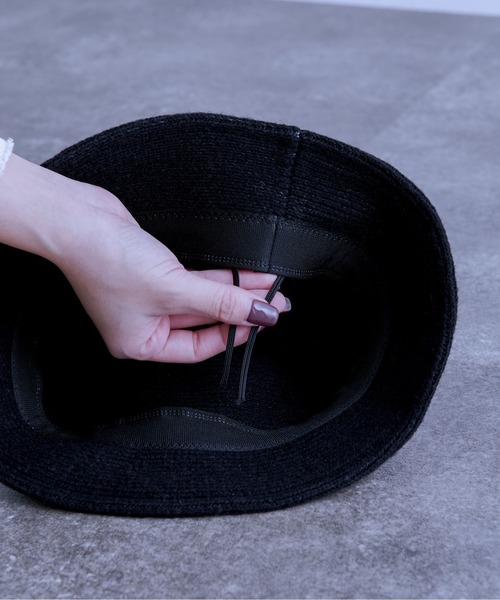 Ellno Loset(エルノロゼット)の「ニットバケットハット(ハット・レディース・ブラック・FREE)」の3枚目の写真