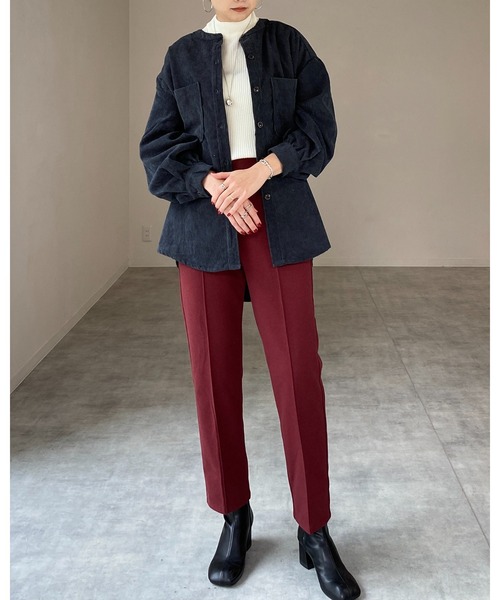 She's Closet(シーズクローゼット)の「ビッグシルエット無地スタンドカラーボリュームスリーブ長袖コーデュロイシャツ(シャツ/ブラウス・レディース・アイボリー/グレイッシュベージュ/ダークグリーン/チャコールグレー・FREE)」の9枚目の写真