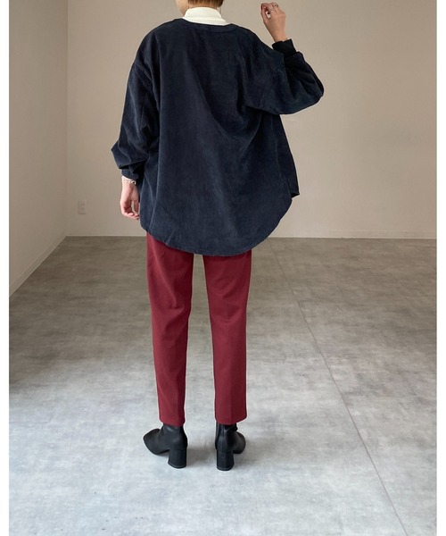 She's Closet(シーズクローゼット)の「ビッグシルエット無地スタンドカラーボリュームスリーブ長袖コーデュロイシャツ(シャツ/ブラウス・レディース・アイボリー/グレイッシュベージュ/ダークグリーン/チャコールグレー・FREE)」の10枚目の写真