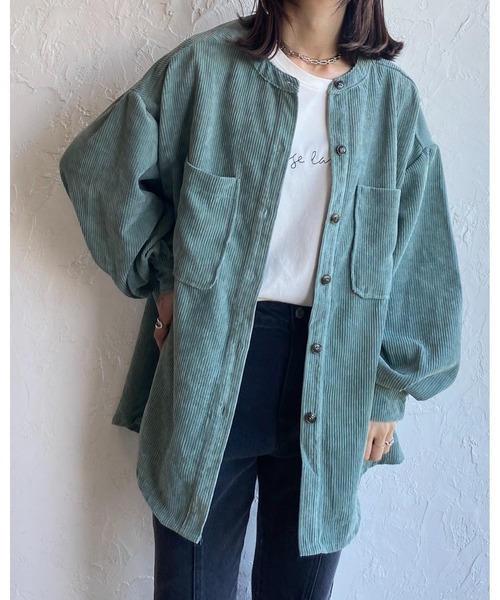 She's Closet(シーズクローゼット)の「ビッグシルエット無地スタンドカラーボリュームスリーブ長袖コーデュロイシャツ(シャツ/ブラウス・レディース・アイボリー/グレイッシュベージュ/ダークグリーン/チャコールグレー・FREE)」の16枚目の写真