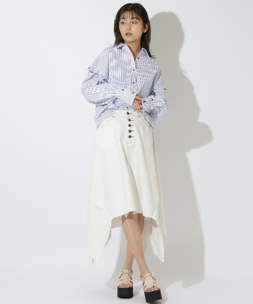 REDYAZEL（レディアゼル）の「デニムイレヘムフレアスカート（デニムスカート・レディース・オフホワイト/ブルー/ネイビー・SMALL/MEDIUM）」の14枚目の写真