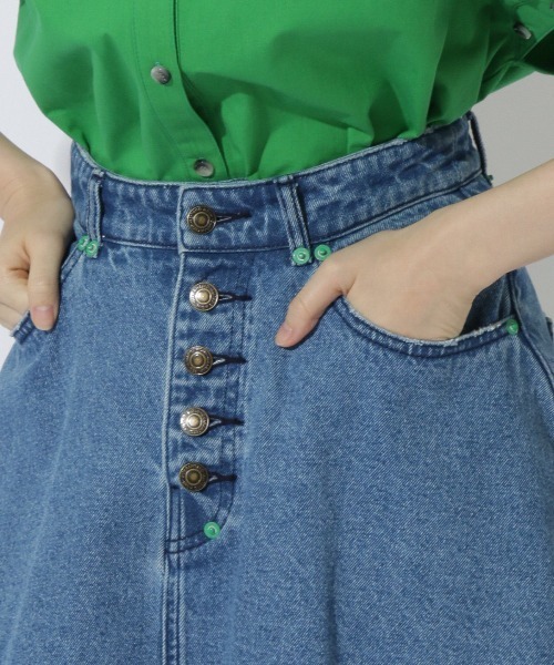 REDYAZEL（レディアゼル）の「デニムイレヘムフレアスカート（デニムスカート・レディース・オフホワイト/ブルー/ネイビー・SMALL/MEDIUM）」の15枚目の写真