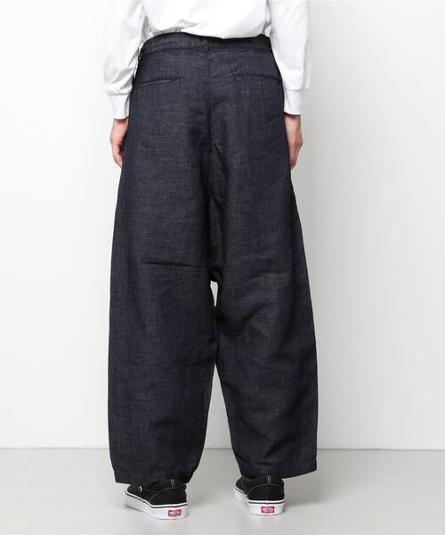 NEGATIVE DENIM（ネガティブデニム）の「5.5oz satin denim baker pants：オーガニックジャガードサテンデニムベイカーパンツ（その他パンツ・メンズ・インディゴブルー・2/3）」の2枚目の写真