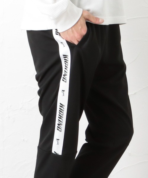 Mac-House(マックハウス)の「LARKiNS ラーキンス ロゴテープ使いトラックパンツ(その他パンツ・メンズ・ブラック・M/L/XL)」の15枚目の写真