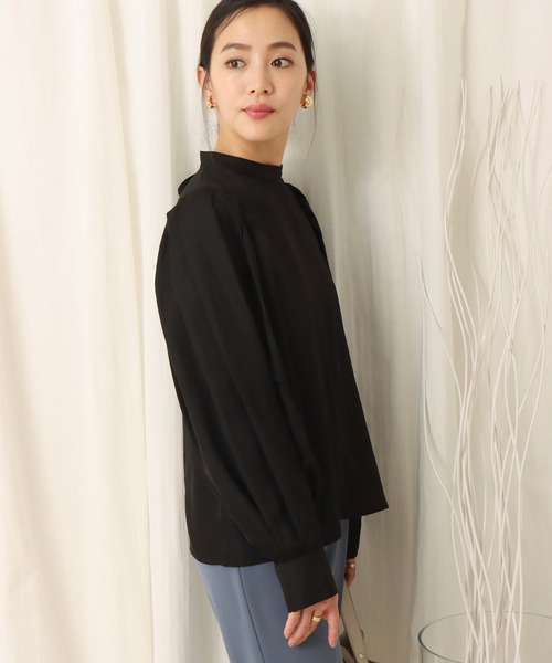 libelle more（リベル モア）の「バッグリボンショルダー　タックブラウス（シャツ/ブラウス・レディース・ブラウン/アイボリー/ブラック・M/L）」の6枚目の写真