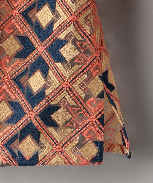 BEAUTY&YOUTH UNITED ARROWS（ビューティーアンドユースユナイテッドアローズ）の「BY エンブロイダリー フロッグボタン シャツ（シャツ/ブラウス・レディース・ブラック/オレンジ・FREE）」の9枚目の写真