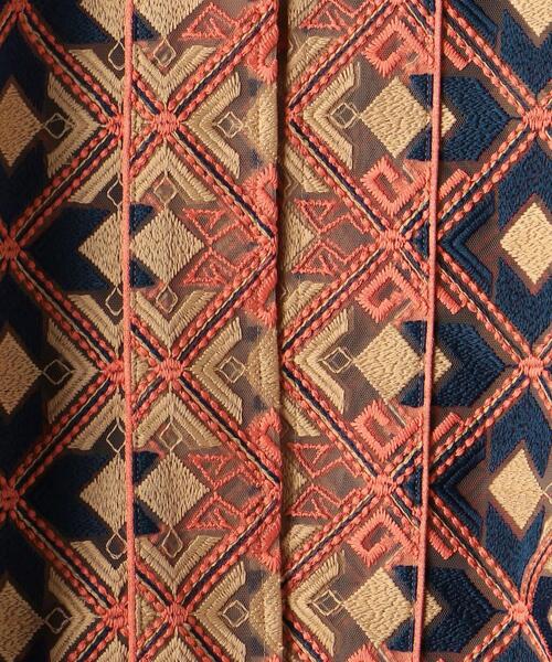 BEAUTY&YOUTH UNITED ARROWS（ビューティーアンドユースユナイテッドアローズ）の「BY エンブロイダリー フロッグボタン シャツ（シャツ/ブラウス・レディース・ブラック/オレンジ・FREE）」の5枚目の写真