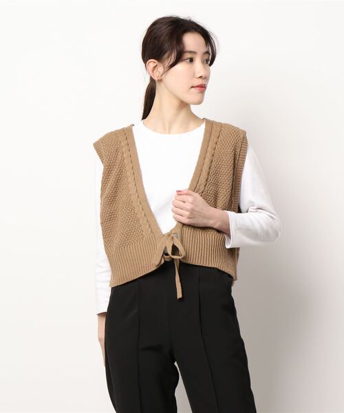 Samansa Mos2(サマンサ モスモス)の「ケーブルカノコニットビスチェ(ニット/セーター・レディース・ベージュ/グレー/モカ/チャコール・フリ-)」の9枚目の写真