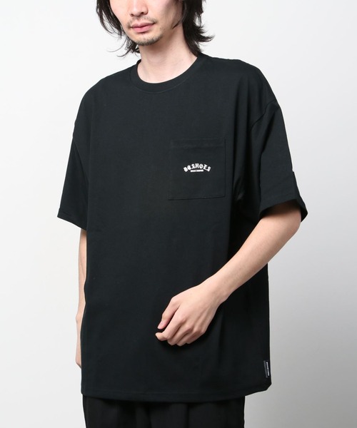 DC(ディーシー)の「【ムラサキスポーツ別注】DC/ディーシー オーバーサイズ バックロゴ/ポケットTシャツ DST222027M(Tシャツ/カットソー・メンズ・ブラック/ホワイト/グレー・XL/2XL/M/L)」の6枚目の写真