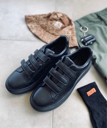 IO（イオ）（イオ）の「ボリュームソールソール ベルクロ スニーカー（スニーカー）」