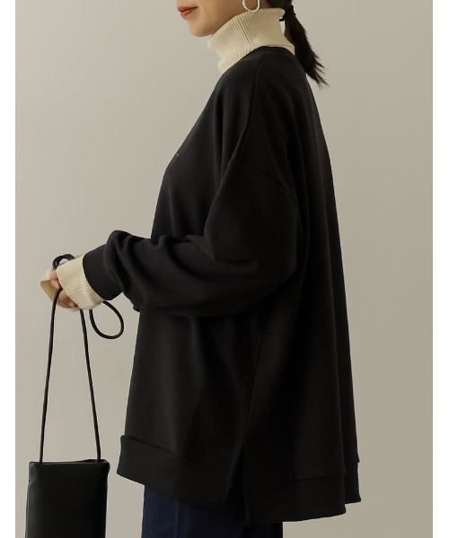 Re:EDIT(リエディ)の「刺繍配色ロゴオーバーサイズ裏毛スウェットプルオーバー(スウェット・レディース・アイボリー/オートミール/ブラック・LARGE/MEDIUM)」の19枚目の写真