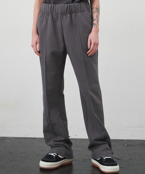AIVER（アイバー）の「AIVER　ヘビーウエイトスリットスウェットパンツ（スウェットパンツ・メンズ・チャコールグレー/ブラック/ナチュラル/グレー・SMALL/MEDIUM/LARGE）」の3枚目の写真
