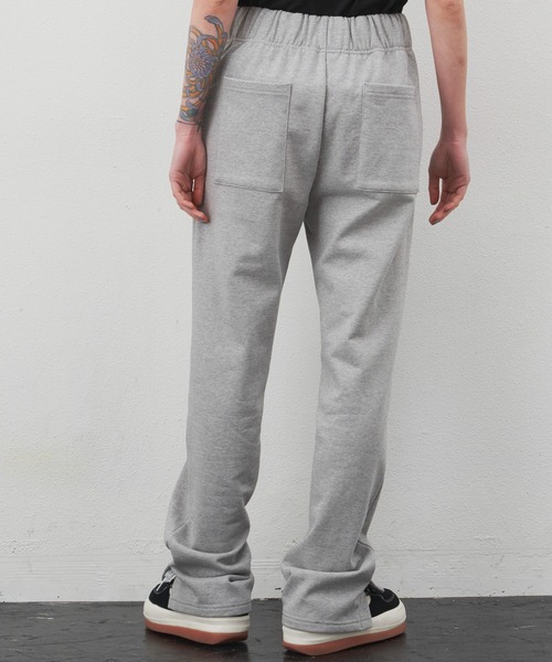 AIVER（アイバー）の「AIVER　ヘビーウエイトスリットスウェットパンツ（スウェットパンツ・メンズ・チャコールグレー/ブラック/ナチュラル/グレー・SMALL/MEDIUM/LARGE）」の17枚目の写真