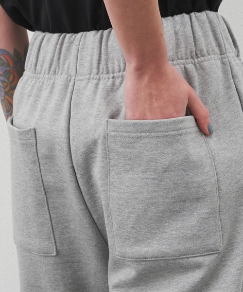 AIVER（アイバー）の「AIVER　ヘビーウエイトスリットスウェットパンツ（スウェットパンツ・メンズ・チャコールグレー/ブラック/ナチュラル/グレー・SMALL/MEDIUM/LARGE）」の20枚目の写真