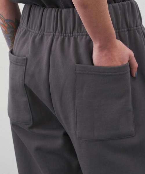 AIVER（アイバー）の「AIVER　ヘビーウエイトスリットスウェットパンツ（スウェットパンツ・メンズ・チャコールグレー/ブラック/ナチュラル/グレー・SMALL/MEDIUM/LARGE）」の13枚目の写真