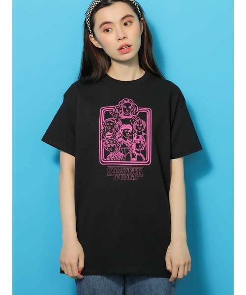 Green　Parks（グリーンパークス）の「■STRANGER THINGS イラストT（Tシャツ/カットソー・レディース・ブラック・FREE）」の2枚目の写真