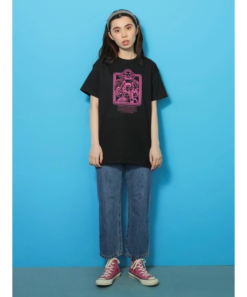 Green　Parks（グリーンパークス）の「■STRANGER THINGS イラストT（Tシャツ/カットソー・レディース・ブラック・FREE）」の5枚目の写真