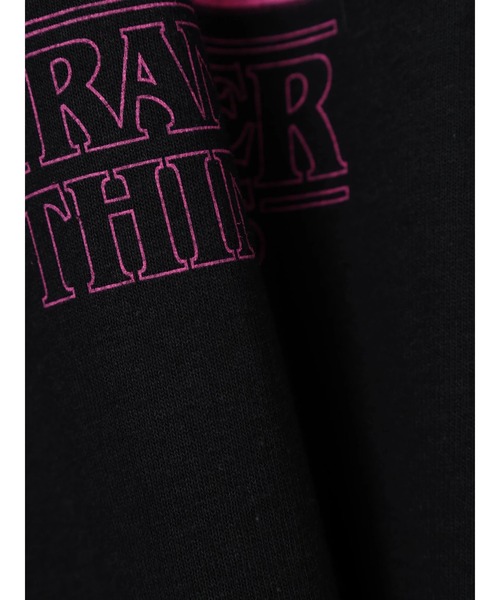 Green　Parks（グリーンパークス）の「■STRANGER THINGS イラストT（Tシャツ/カットソー・レディース・ブラック・FREE）」の14枚目の写真