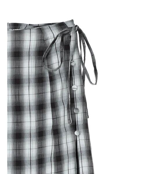 KBF（ケイビーエフ）の「KBF.チェック柄ティアードスカート（スカート・レディース・ブラック/ベージュ・FREE）」の5枚目の写真