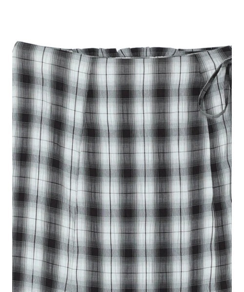 KBF（ケイビーエフ）の「KBF.チェック柄ティアードスカート（スカート・レディース・ブラック/ベージュ・FREE）」の22枚目の写真