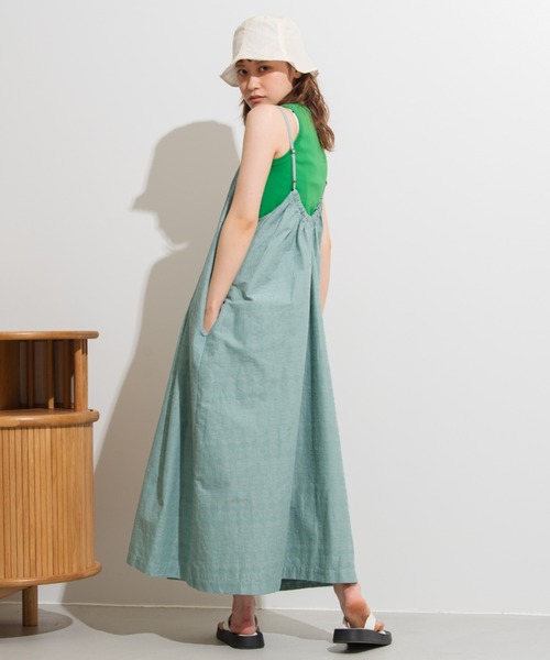 MERLOT(メルロー)の「ジオメトリック刺繍キャミワンピース(ワンピース・レディース・ホワイト/チャコールグレー/イエロー/ブルー・FREE)」の3枚目の写真