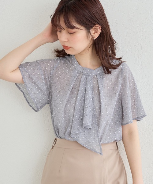 natural couture（ナチュラルクチュール）の「スカーフボータイフレア袖ブラウス（シャツ/ブラウス・レディース・グレイッシュベージュ/アイボリー/ブラウン/ミント/その他1/その他2/ネイビー・FREE）」の7枚目の写真