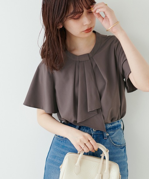 natural couture（ナチュラルクチュール）の「スカーフボータイフレア袖ブラウス（シャツ/ブラウス・レディース・グレイッシュベージュ/アイボリー/ブラウン/ミント/その他1/その他2/ネイビー・FREE）」の3枚目の写真