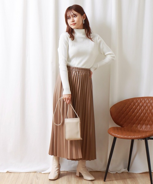 libelle more(リベル モア)の「ランダムリブタートルニット(ニット/セーター・レディース・ブラック/オフホワイト/マスタード/モカ/ラベンダー・M/L)」の17枚目の写真