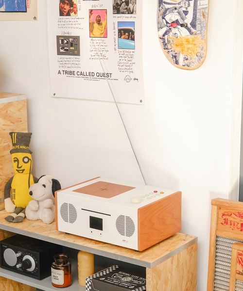 journal standard Furniture (ジャーナルスタンダードファニチャー)の「★Welle All in One W401D Bluetooth スピーカーオーディオ プレイヤー(スピーカー・レディース・チャコールグレー/ホワイト・FREE)」の3枚目の写真