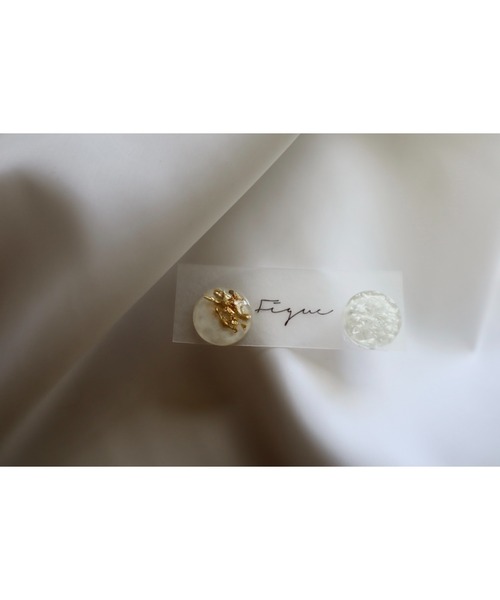 tone（トーン）の「【Figue】cercle/セルクル(MA)（ピアス（両耳用）・レディース・ホワイト/ゴールド・FREE）」の2枚目の写真