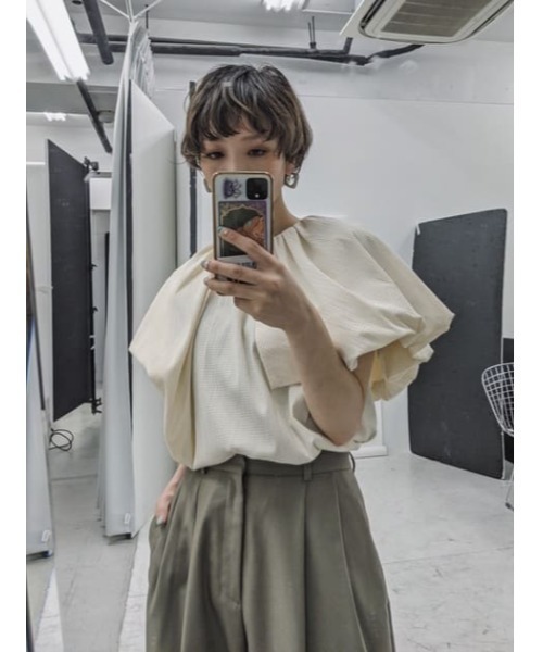 THROW by SLY（スローバイスライ）の「THROW DRAPE WRINKLE BL ドレープ リンクル ブラウス（シャツ/ブラウス・レディース・ブラック/アイボリー・FREE）」の20枚目の写真