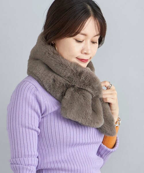 SHIPS(シップス)の「〈手洗い可能〉フェイク ファー ティペット ◇(マフラー・レディース・ダークグレー・ONE SIZE)」の6枚目の写真