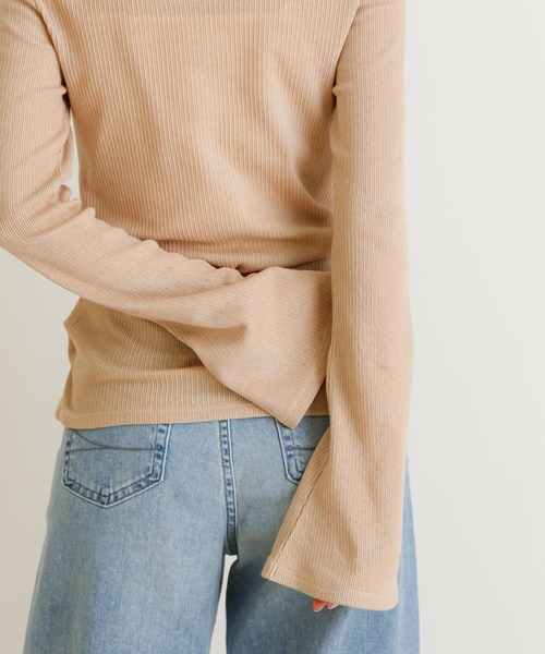 URBAN RESEARCH（アーバンリサーチ）の「前後2WAYフレアスリーブシアーカットソー（Tシャツ/カットソー・レディース・ホワイト/ベージュ/ブルー/ボルドー・FREE）」の12枚目の写真