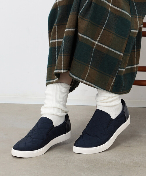 ONIGIRI（オニギリ）の「キルティングシューズ（スニーカー・レディース・ホワイト/ネイビー/カーキ・23.5cm/24.5cm）」の3枚目の写真