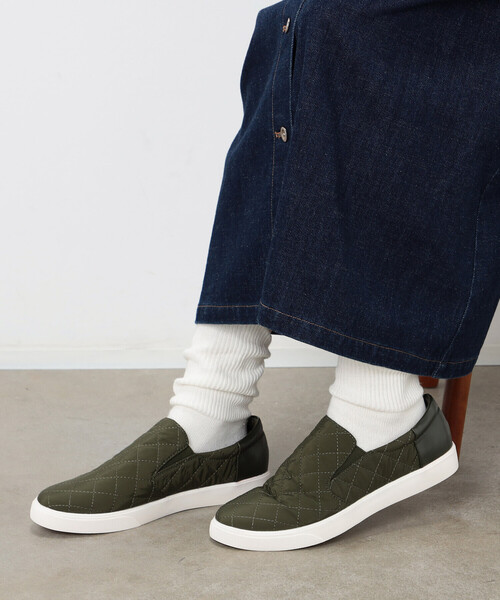 ONIGIRI（オニギリ）の「キルティングシューズ（スニーカー・レディース・ホワイト/ネイビー/カーキ・23.5cm/24.5cm）」の2枚目の写真