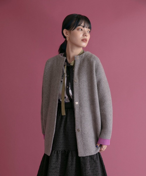 Eimee Law(エイミーロウ)の「Wフェイスミドル丈ニットカーディガン(カーディガン/ボレロ・レディース・グレー/ライトベージュ/モカ/チャコールグレー・38)」の7枚目の写真