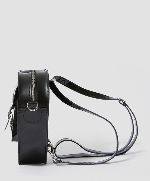 Dr. Martens(ドクターマーチン)の「Dr.Martens/ドクターマーチン/HEART LEATHER BACKPACK(ショルダーバッグ・レディース・ブラック・F)」の13枚目の写真